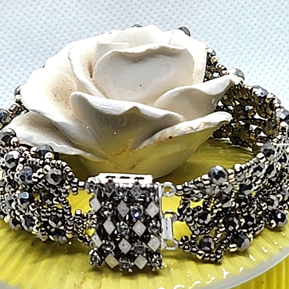 Jewelry - Bracelet